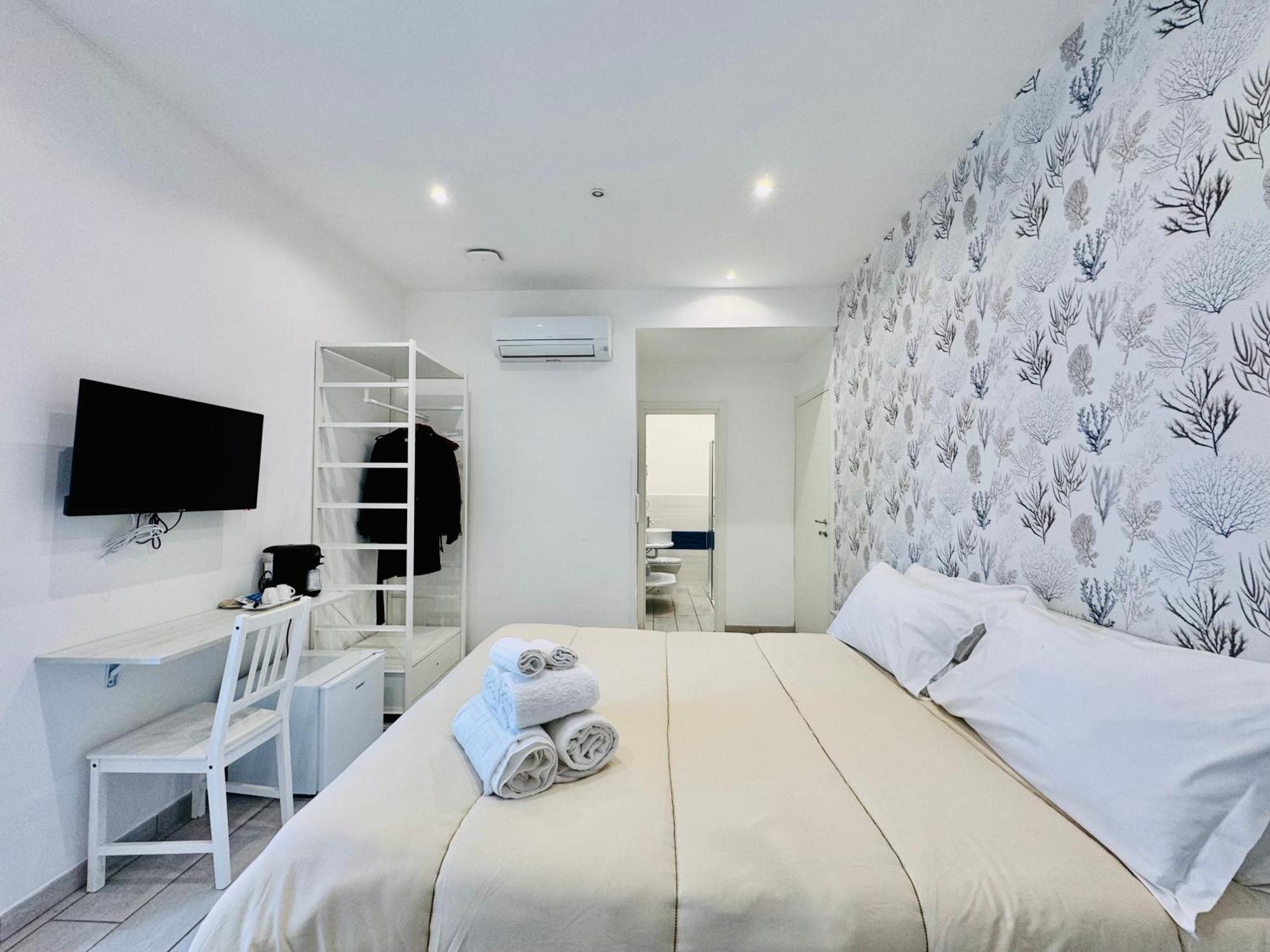 Yourhome - Blue Marina Rooms Сорренто Екстер'єр фото