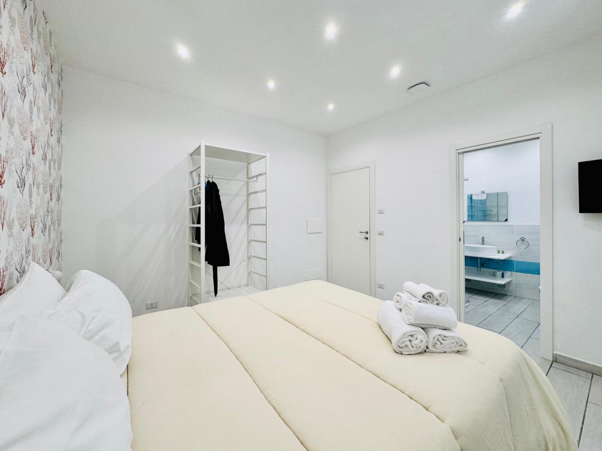Yourhome - Blue Marina Rooms Сорренто Екстер'єр фото