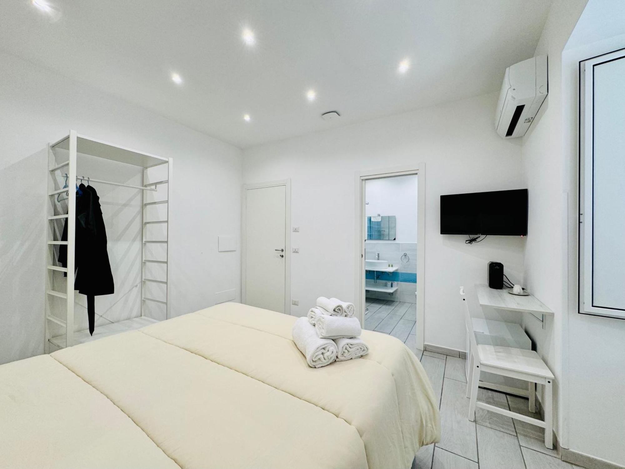 Yourhome - Blue Marina Rooms Сорренто Екстер'єр фото
